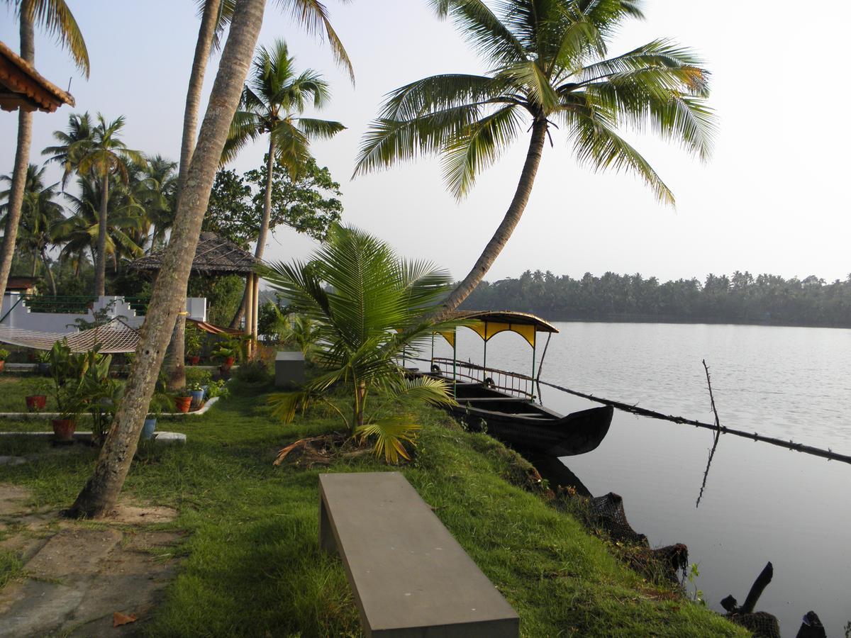 Breeze Backwater Homes Kochi Zewnętrze zdjęcie